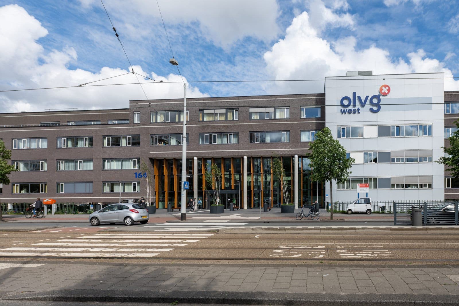 Street-side exterior and main entrance of OLVG, location West, in Amsterdam